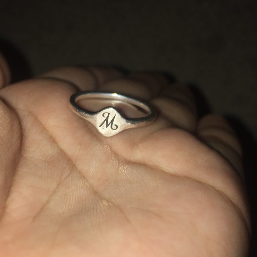 James Avery petite signet initial ring size: 7